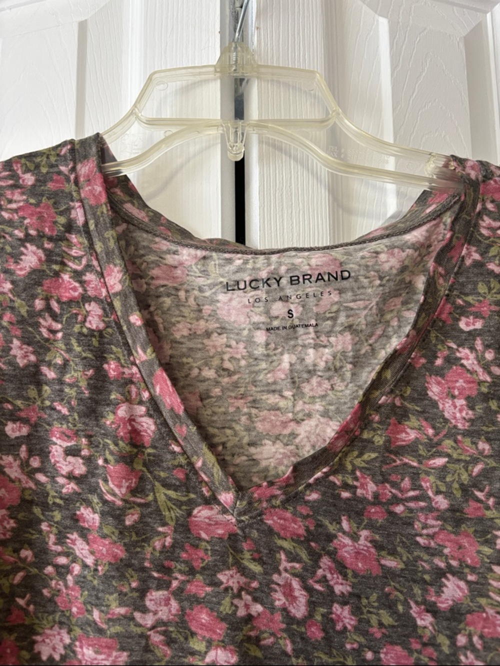 Lucky Brand Olive Green and Pink Floral V-Neck Tee - Picture 4 of 5